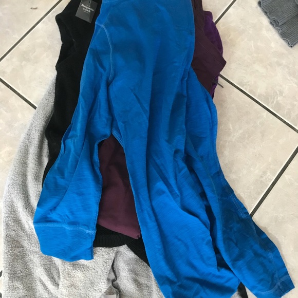 Clothes - Picture 3 of 3